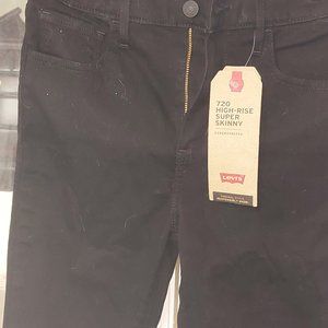 Ladies Levis 720 Skinny Jeans